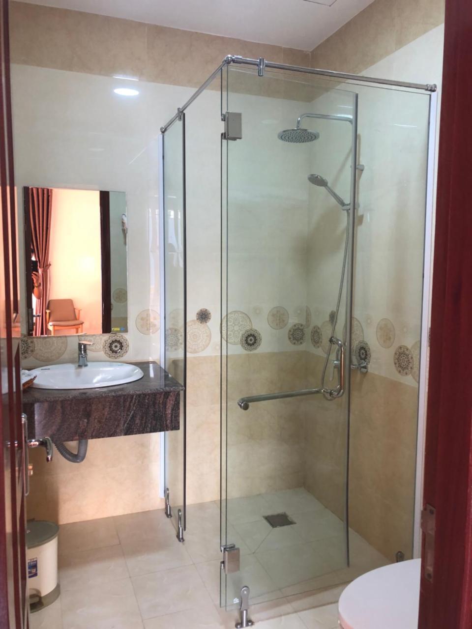 Khách Sạn Sao Việt Quy Nhon Esterno foto